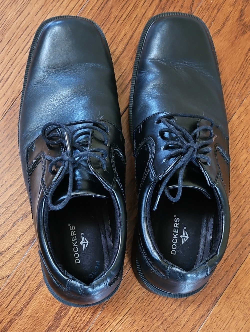 Dockers Black Leather Lace-Up Oxfords